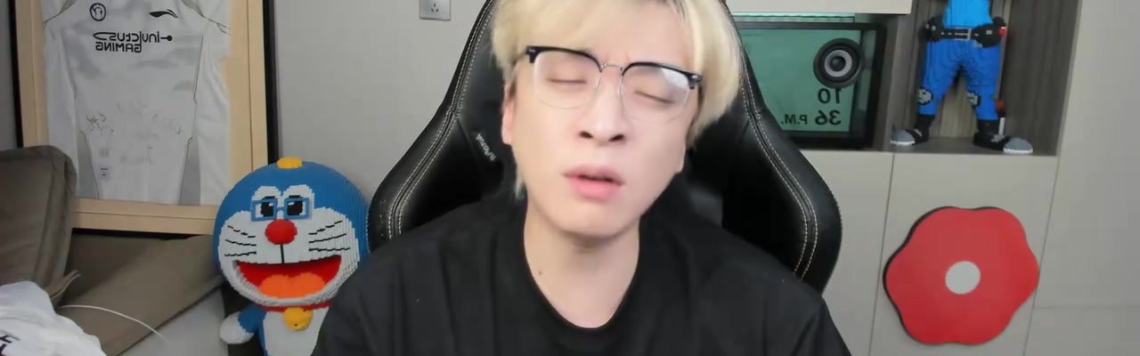 真实电竞：小奶油变成小奶瓶 队友不喂奶就赢不了 沙皇练了无憾