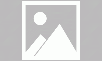 场上撒娇呢👀多特在戈贝尔挡拆时不断拍打后者 裁判视若无睹